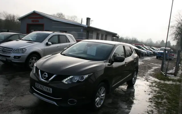 NISSAN Qashqai 1.2 DIG-T Tekna