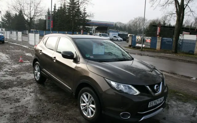 NISSAN Qashqai 1.2 DIG-T Tekna