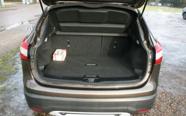 NISSAN Qashqai 1.2 DIG-T Tekna