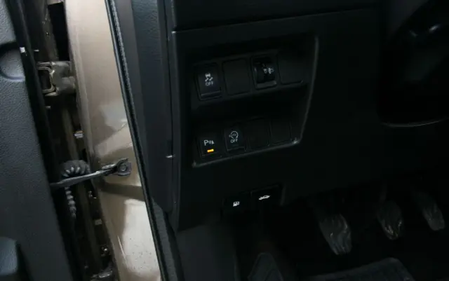 NISSAN Qashqai 1.2 DIG-T Tekna