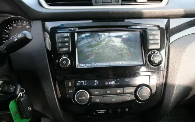 NISSAN Qashqai 1.2 DIG-T Tekna