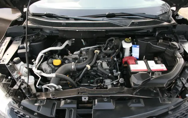 NISSAN Qashqai 1.2 DIG-T Tekna