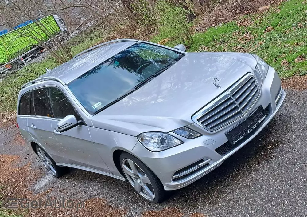 MERCEDES-BENZ Klasa E 200 T CDI 7G-TRONIC Elegance