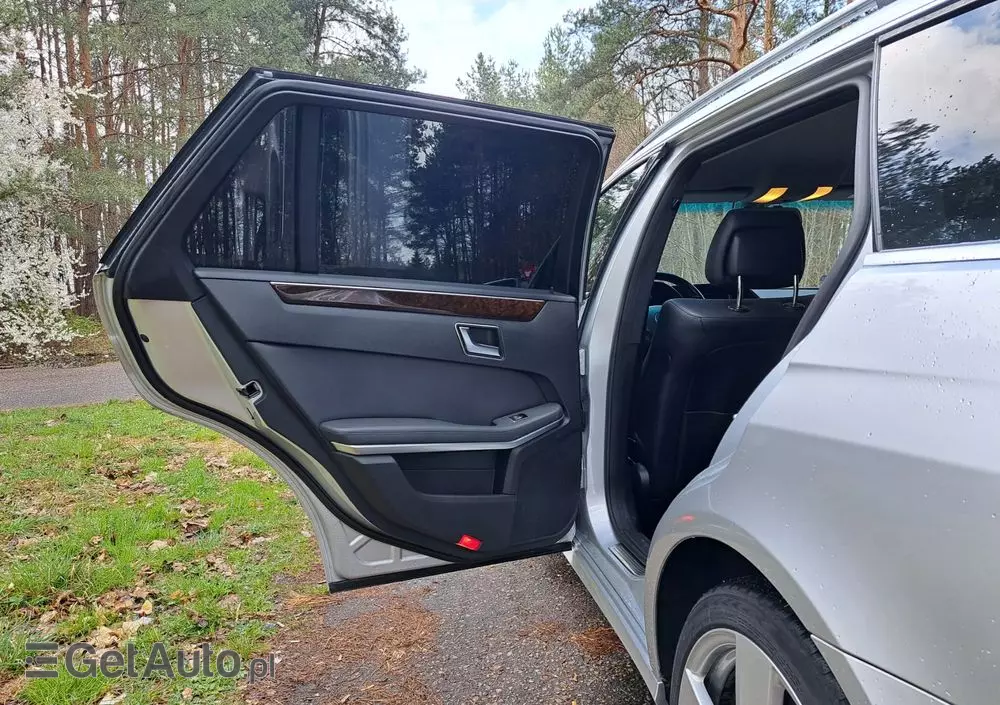 MERCEDES-BENZ Klasa E 200 T CDI 7G-TRONIC Elegance