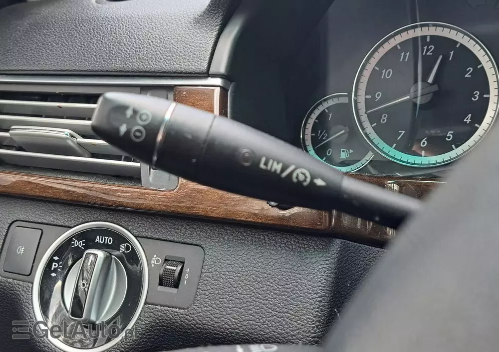 MERCEDES-BENZ Klasa E 200 T CDI 7G-TRONIC Elegance