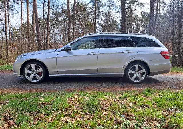 MERCEDES-BENZ Klasa E 200 T CDI 7G-TRONIC Elegance