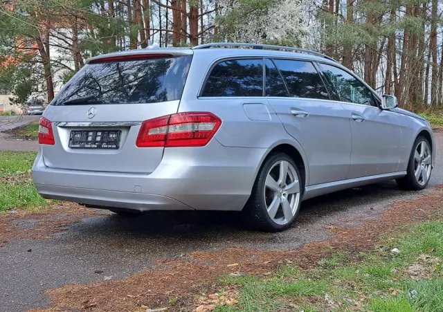MERCEDES-BENZ Klasa E 200 T CDI 7G-TRONIC Elegance