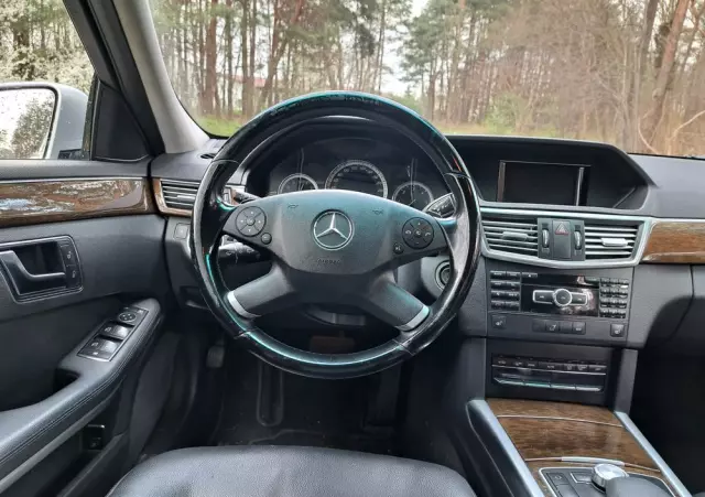 MERCEDES-BENZ Klasa E 200 T CDI 7G-TRONIC Elegance