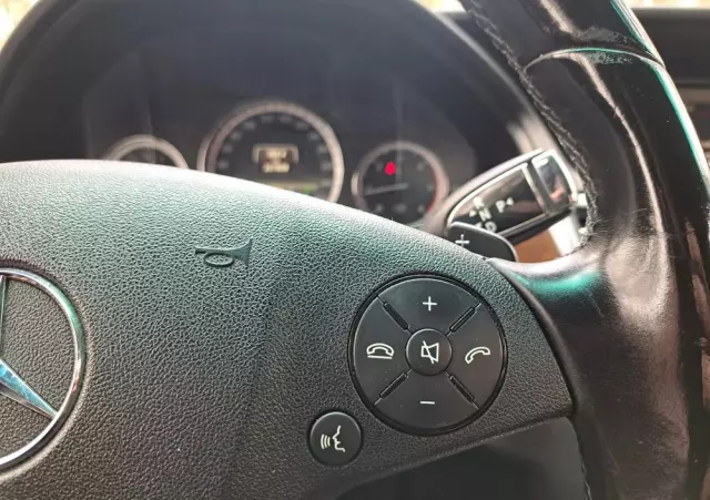 MERCEDES-BENZ Klasa E 200 T CDI 7G-TRONIC Elegance