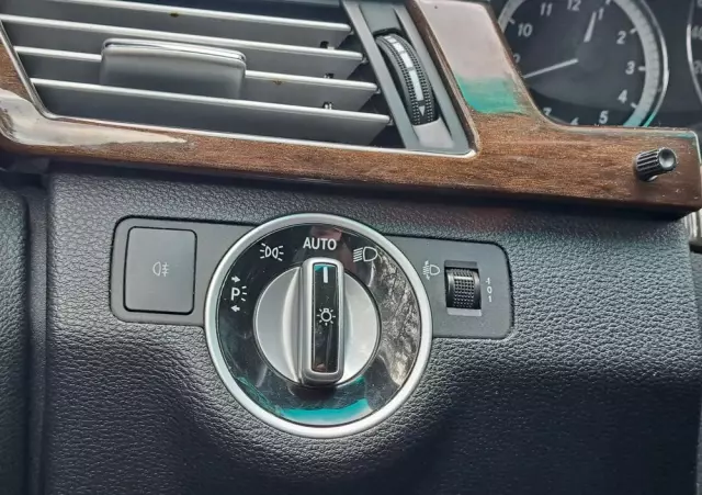 MERCEDES-BENZ Klasa E 200 T CDI 7G-TRONIC Elegance