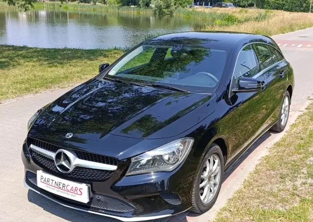 MERCEDES-BENZ CLA 200 d 7G-DCT UrbanStyle Edition