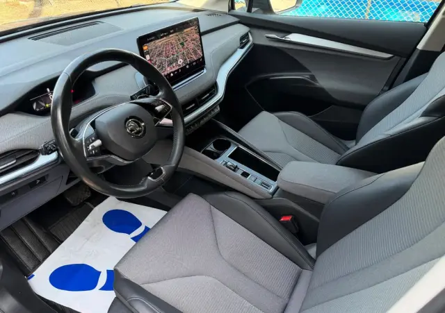 SKODA Enyaq 60 62kWh