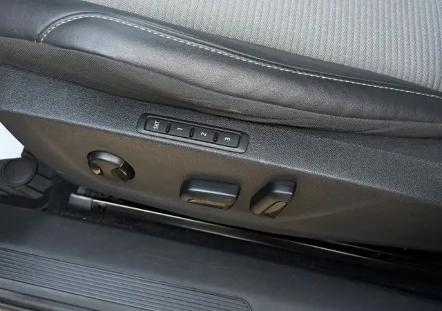 SKODA Enyaq 60 62kWh