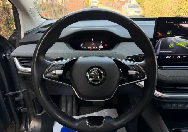 SKODA Enyaq 60 62kWh