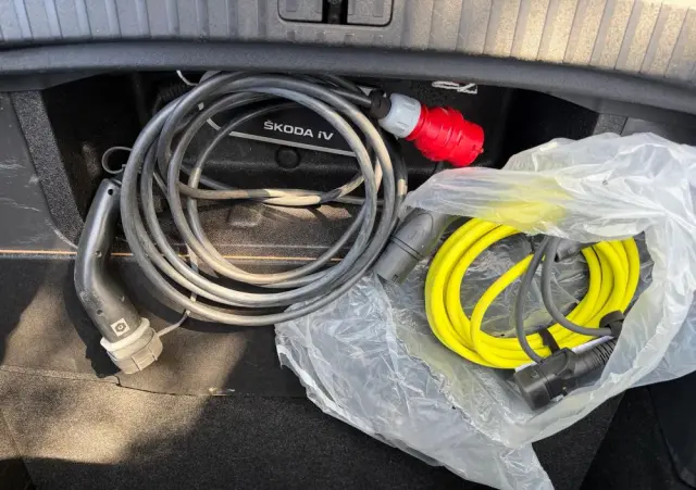 SKODA Enyaq 60 62kWh