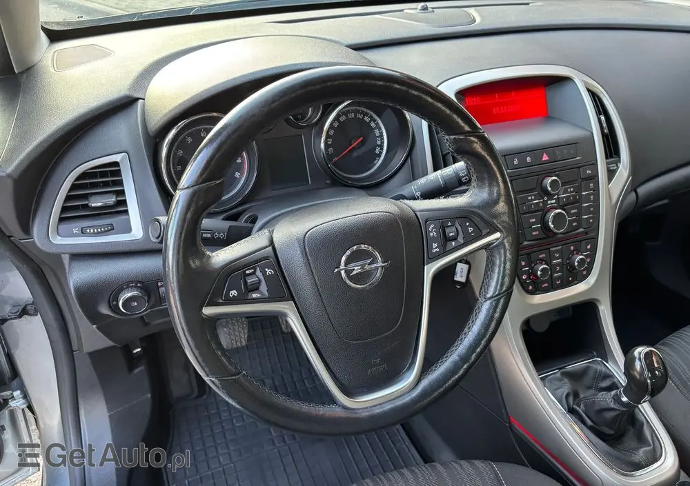 OPEL Astra 1.4 Turbo Edition Sport