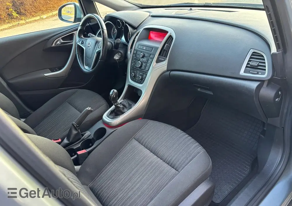 OPEL Astra 1.4 Turbo Edition Sport