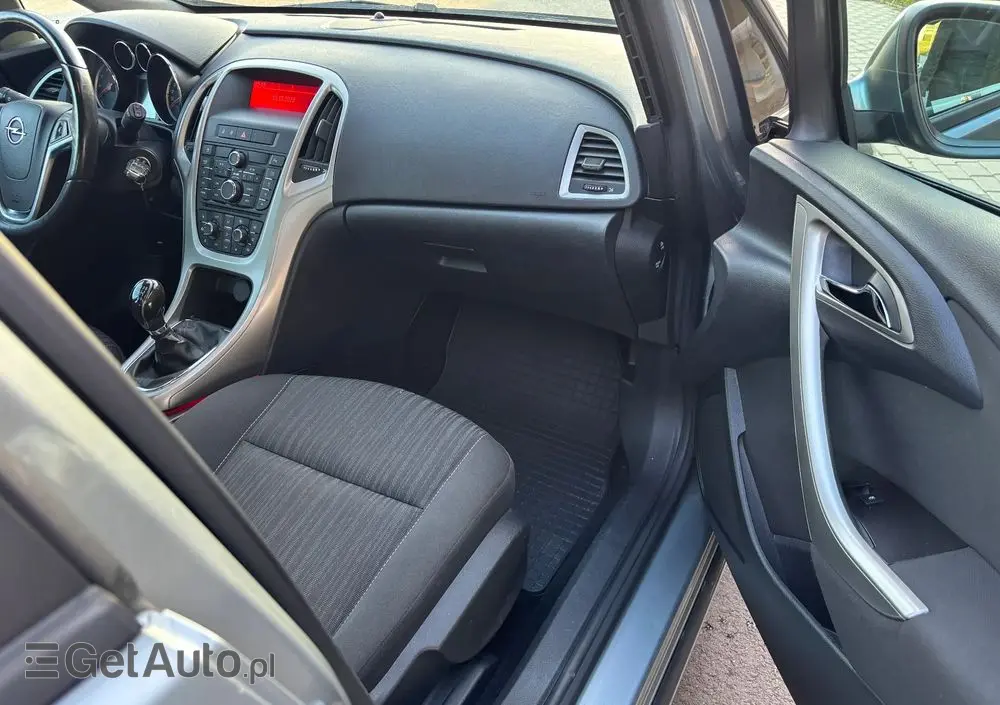 OPEL Astra 1.4 Turbo Edition Sport