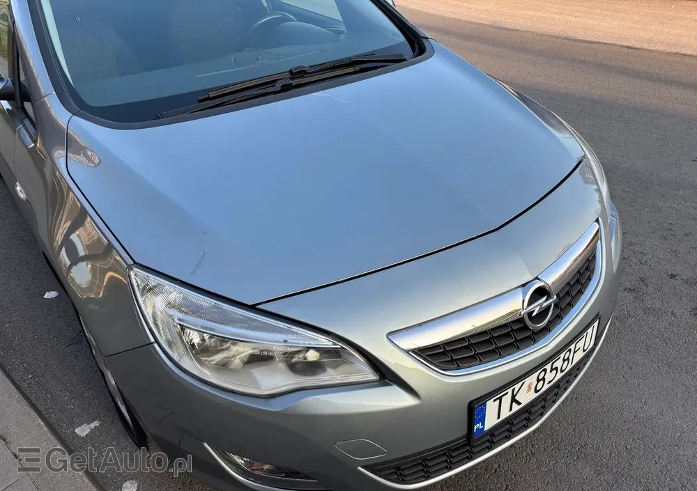 OPEL Astra 1.4 Turbo Edition Sport