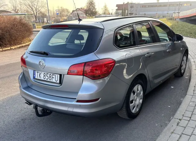 OPEL Astra 1.4 Turbo Edition Sport