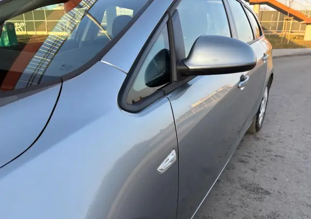 OPEL Astra 1.4 Turbo Edition Sport