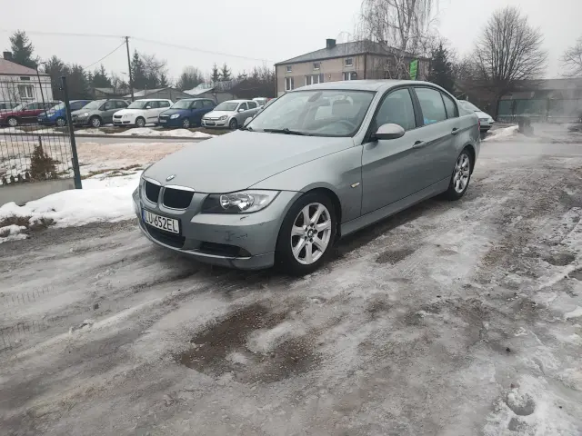 BMW Seria 3 320i