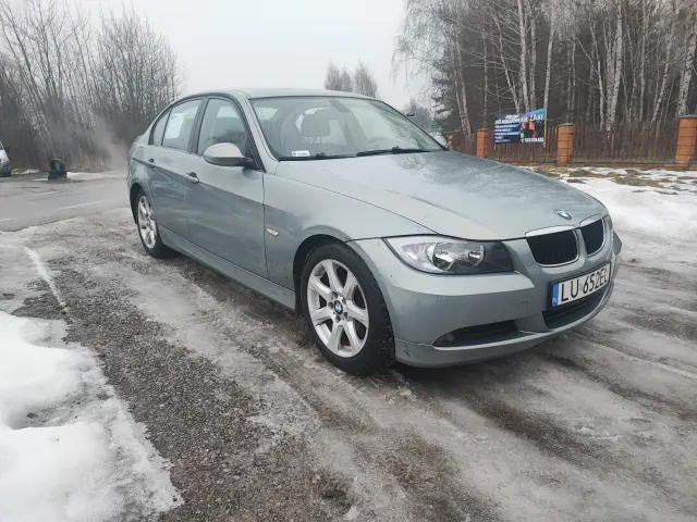BMW Seria 3 320i