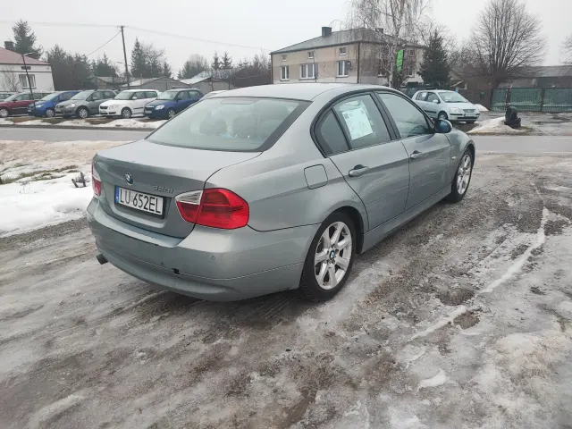 BMW Seria 3 320i