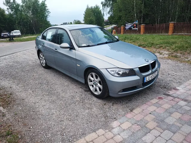 BMW Seria 3 320i