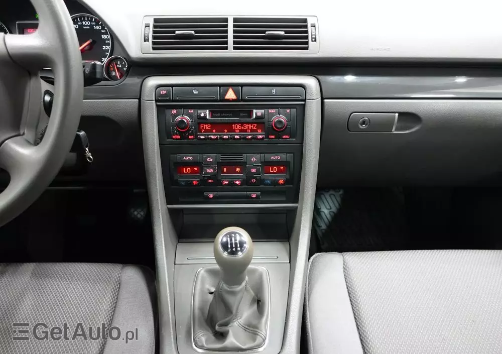AUDI A4 2.0