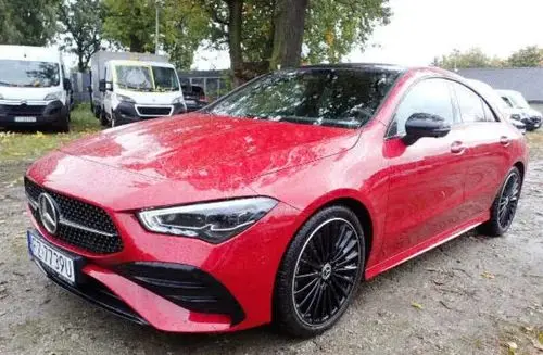 MERCEDES-BENZ CLA 
