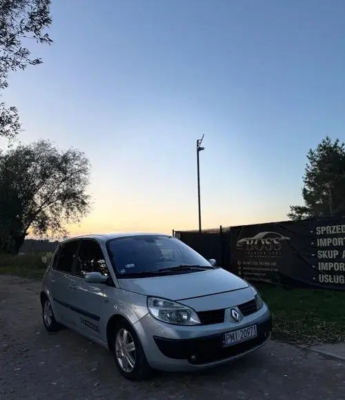 RENAULT Scenic 