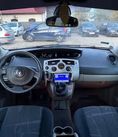 RENAULT Scenic 