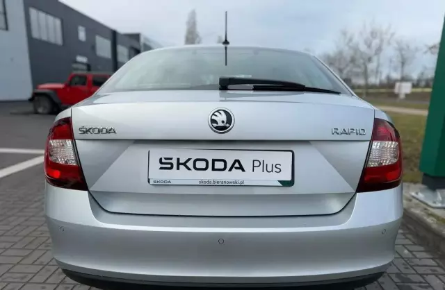 SKODA Rapid 