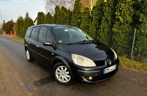 RENAULT Grand Scenic 