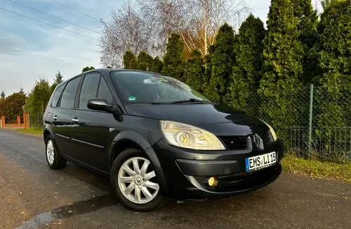 RENAULT Grand Scenic 