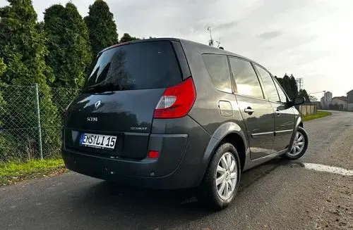 RENAULT Grand Scenic 