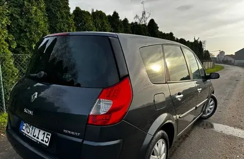 RENAULT Grand Scenic 