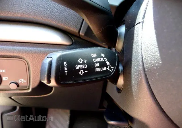 AUDI A3 3-drzwiowe 1.6 TDI clean diesel Attraction S tronic