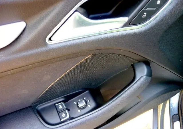 AUDI A3 3-drzwiowe 1.6 TDI clean diesel Attraction S tronic