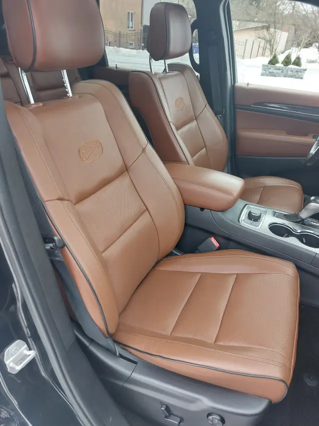 JEEP GRAND CHEROKEE OVERLAND