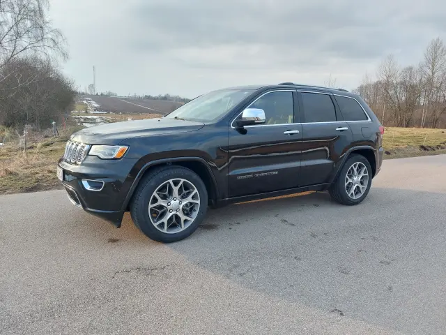 JEEP GRAND CHEROKEE OVERLAND