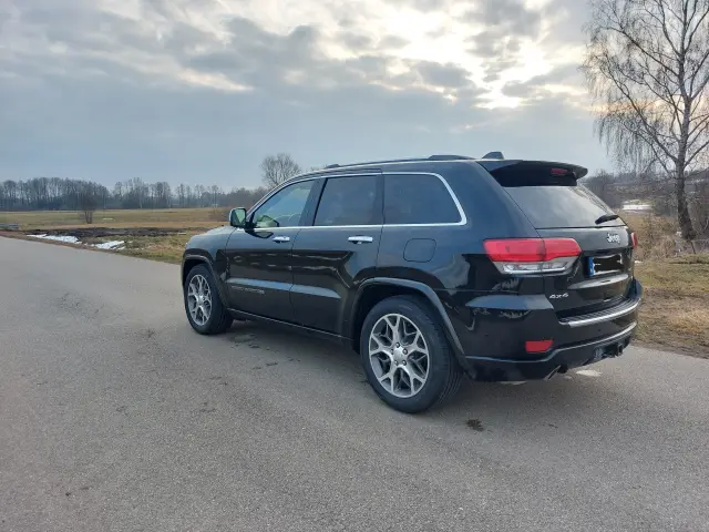 JEEP GRAND CHEROKEE OVERLAND