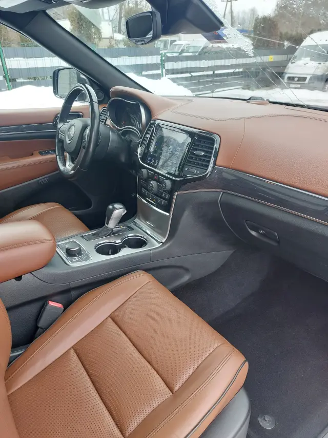 JEEP GRAND CHEROKEE OVERLAND