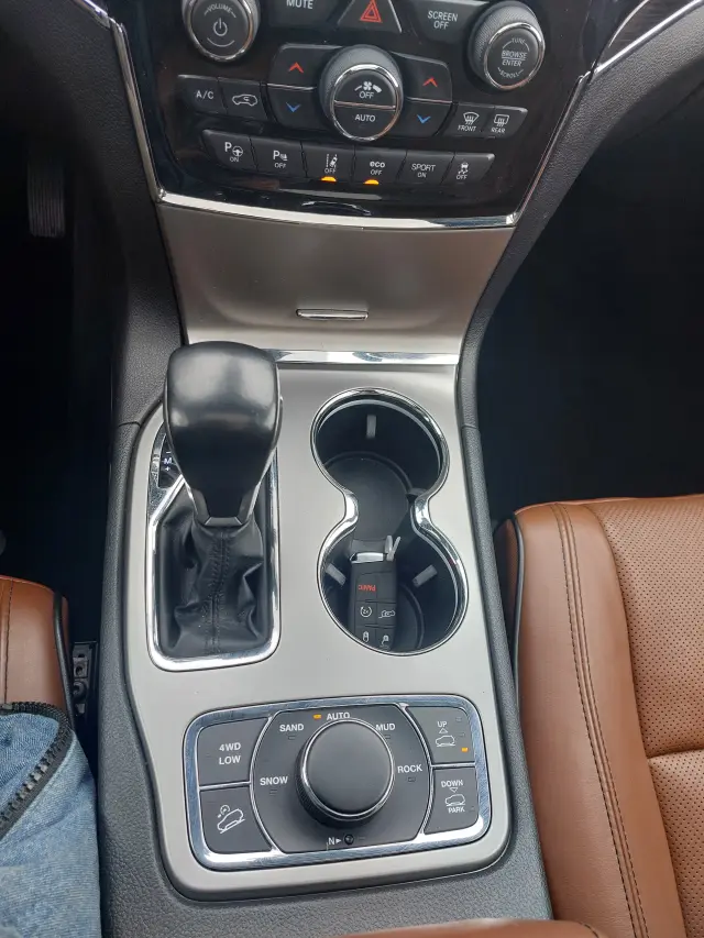 JEEP GRAND CHEROKEE OVERLAND