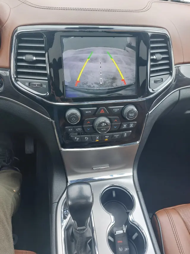 JEEP GRAND CHEROKEE OVERLAND