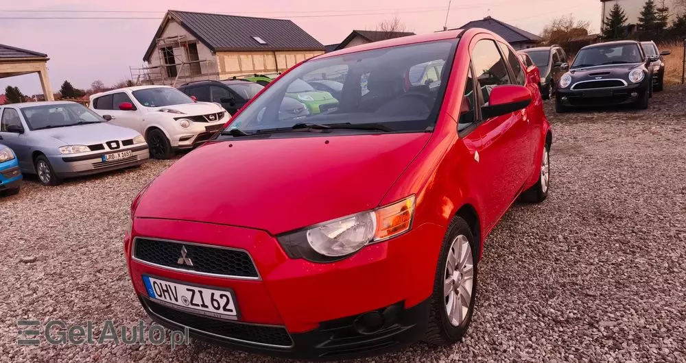 MITSUBISHI Colt 