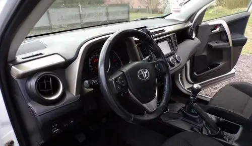 TOYOTA Rav 4 