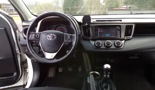 TOYOTA Rav 4 