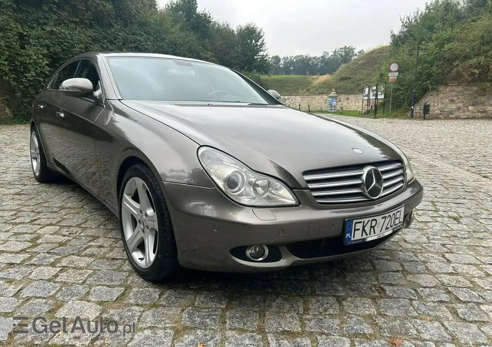 MERCEDES-BENZ CLS 500